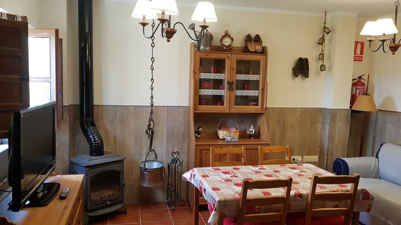Aptos. Rurales Los Falares De La Abuela Berta (Adults Only) Nieda المظهر الخارجي الصورة